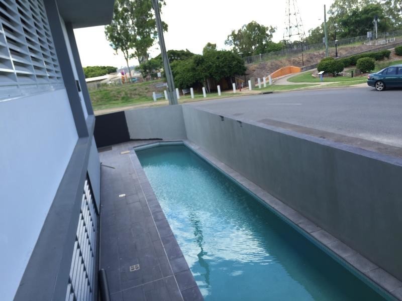 204/2-4 Victoria Parade, Rockhampton City QLD 4700